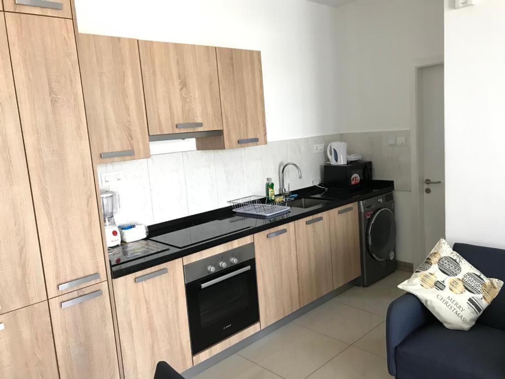 Premier Executive Apartment - The Ivy, East Legon Акра Екстериор снимка