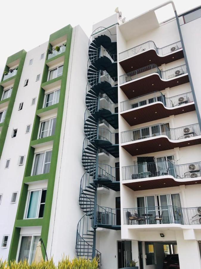 Premier Executive Apartment - The Ivy, East Legon Акра Екстериор снимка